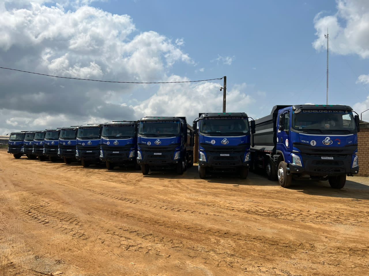 Camions bennes Chenlong IVEQI
